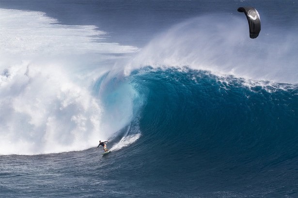 01-kite-surfer-in-fiji